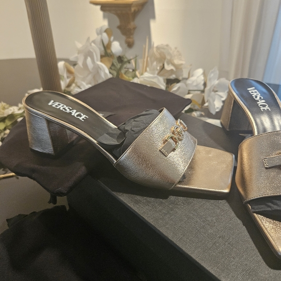 Versace Gold Leather Metallic Mules - Picture 5 of 5